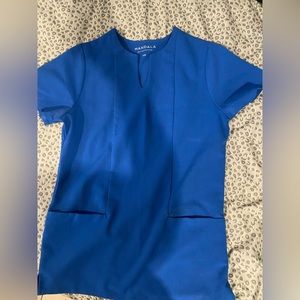 Mandala keyhole scrub top